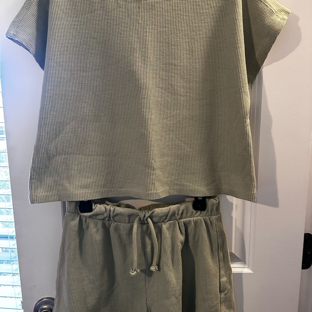 ZARA Girls 2-Piece Lounge Set – Size 13-14 (164 cm) – Excellent Condition - Picture 2 of 6